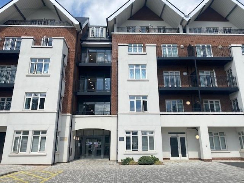 Images for Egerton Drive, Isleworth EAID:ajmanserapi BID:1