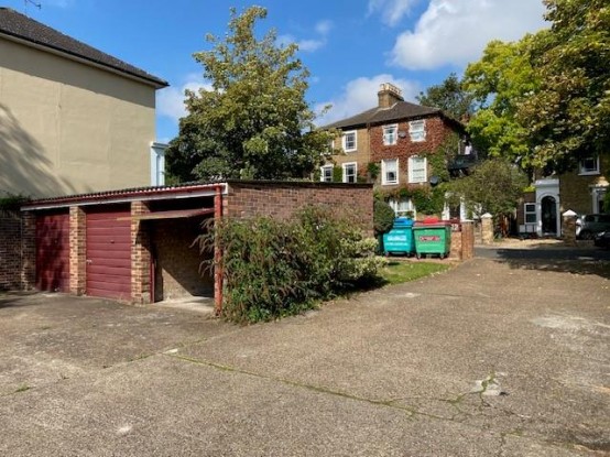 Images for Hawfield Court, Isleworth EAID:ajmanserapi BID:1