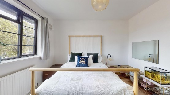 Images for Amhurst Gardens, Isleworth EAID:ajmanserapi BID:1