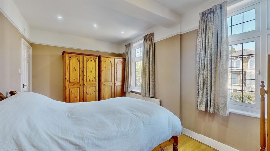 Images for Woodlands Road, Isleworth EAID:ajmanserapi BID:1