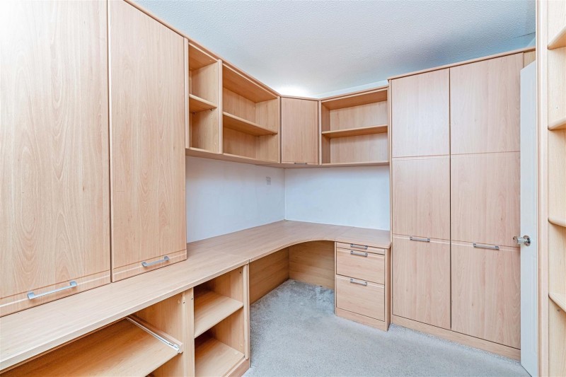 Images for Crofters Close, Isleworth EAID:ajmanserapi BID:1