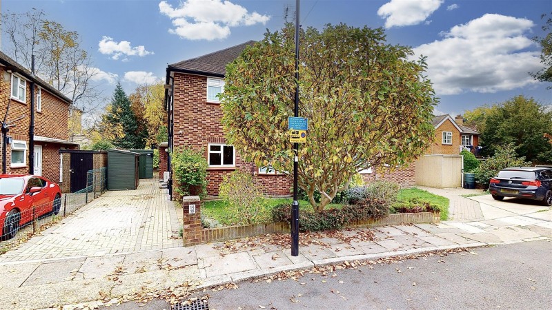 Images for Weston Gardens, Isleworth EAID:ajmanserapi BID:1