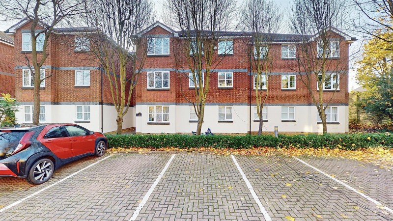 Images for Malting Way, Isleworth EAID:ajmanserapi BID:1