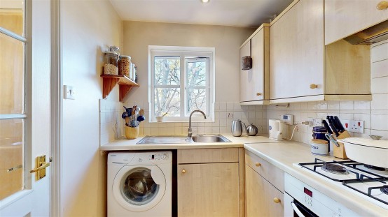 Images for Malting Way, Isleworth EAID:ajmanserapi BID:1