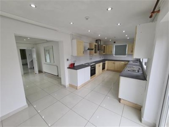 Images for Wellington Road North (Room 6) EAID:ajmanserapi BID:2