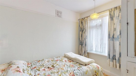 Images for Harewood Road, Isleworth EAID:ajmanserapi BID:1