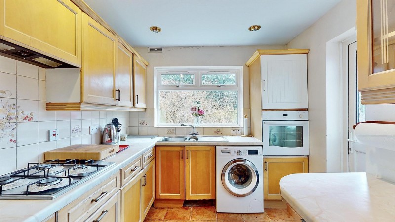 Images for Harewood Road, Isleworth EAID:ajmanserapi BID:1