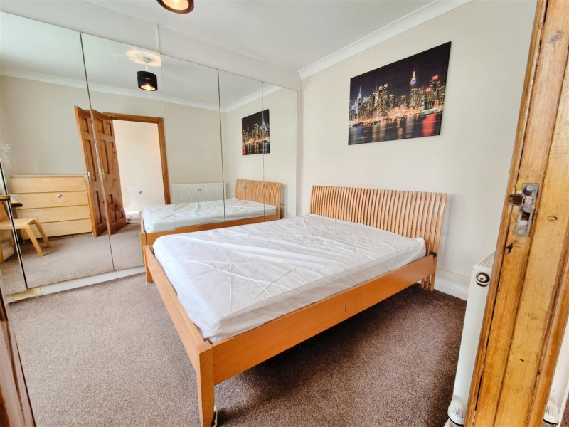 Images for Redesdale Gardens, Isleworth EAID:ajmanserapi BID:1