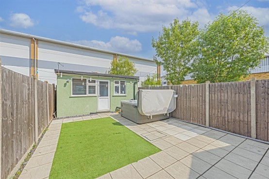 Images for Faggs Road, Feltham EAID:ajmanserapi BID:1