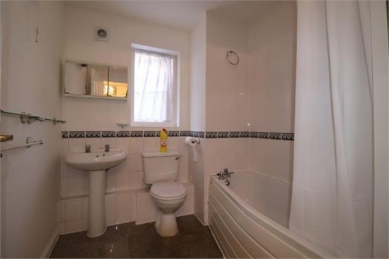 Images for Chamberlain Gardens, Hounslow EAID:ajmanserapi BID:1
