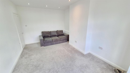 Images for Warren Road, Twickenham EAID:ajmanserapi BID:2
