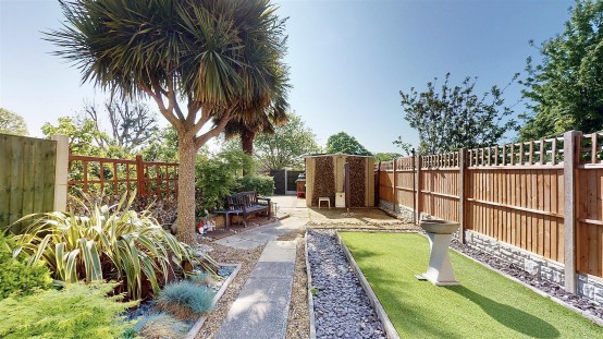 Images for Woodland Gardens, Isleworth EAID:ajmanserapi BID:1