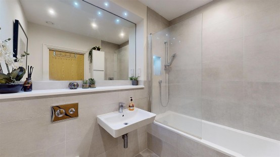 Images for Samuelson Place, Isleworth EAID:ajmanserapi BID:1