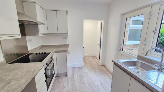 Images for Thornbury Road, Isleworth EAID:ajmanserapi BID:2
