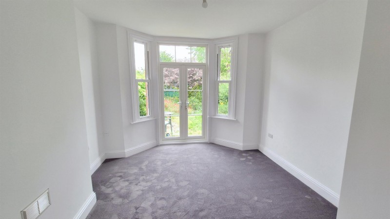 Images for Thornbury Road, Isleworth EAID:ajmanserapi BID:2
