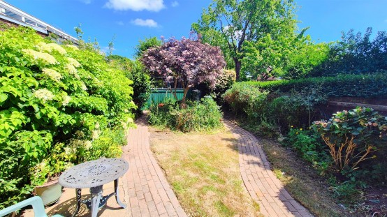 Images for Thornbury Road, Isleworth EAID:ajmanserapi BID:2