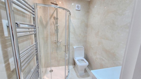 Images for St Johns Road, Isleworth EAID:ajmanserapi BID:1