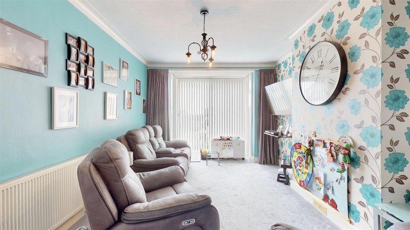Images for Oaklands Avenue, Isleworth EAID:ajmanserapi BID:1