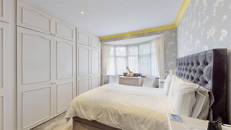 Images for Oaklands Avenue, Isleworth EAID:ajmanserapi BID:1