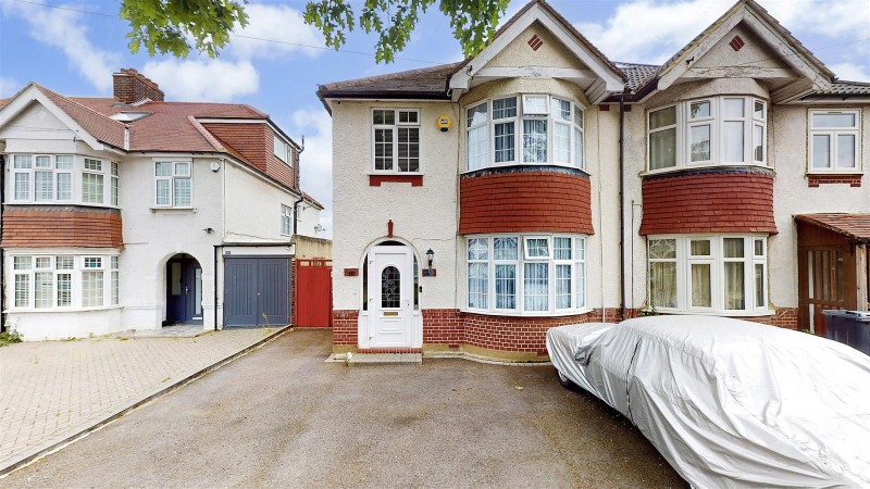 Images for Oaklands Avenue, Isleworth EAID:ajmanserapi BID:1