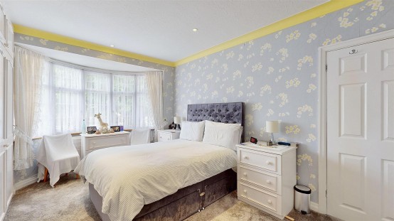 Images for Oaklands Avenue, Isleworth EAID:ajmanserapi BID:1