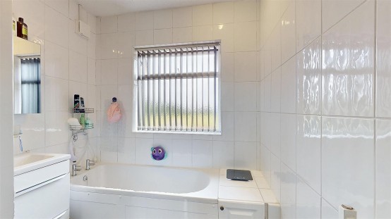 Images for Oaklands Avenue, Isleworth EAID:ajmanserapi BID:1