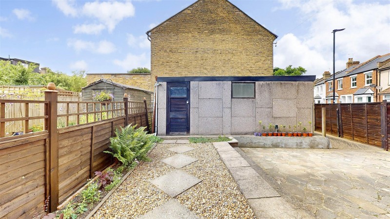 Images for Nottingham Road, Isleworth EAID:ajmanserapi BID:1