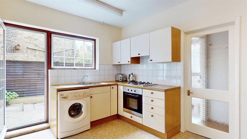 Images for Nottingham Road, Isleworth EAID:ajmanserapi BID:1