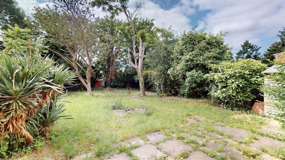 Images for Sutton Square, Hounslow EAID:ajmanserapi BID:1