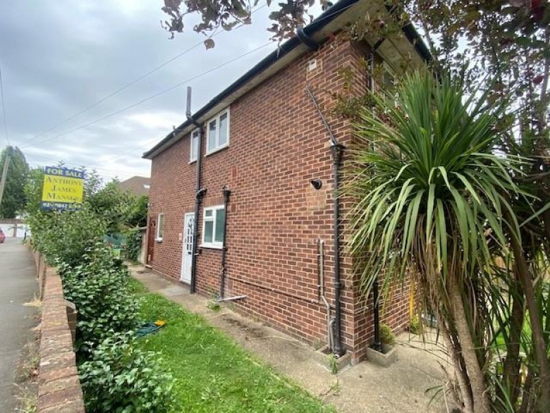 Images for Lismore Close, Isleworth EAID:ajmanserapi BID:1