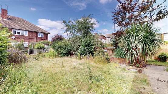 Images for Lismore Close, Isleworth EAID:ajmanserapi BID:1