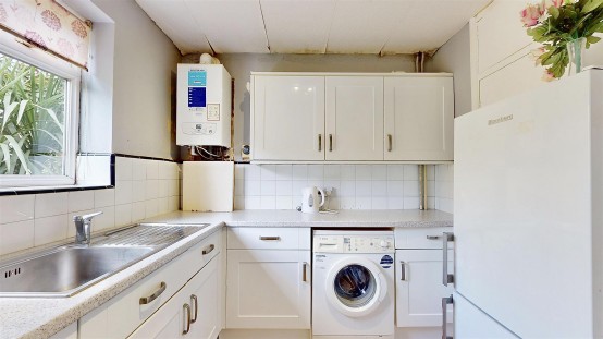 Images for Lismore Close, Isleworth EAID:ajmanserapi BID:1