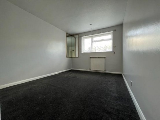 Images for Lismore Close, Isleworth EAID:ajmanserapi BID:1