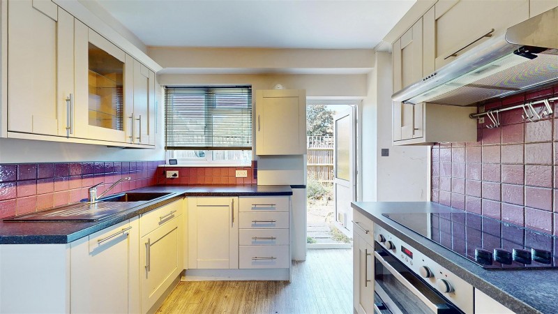 Images for Thornbury Road, Isleworth EAID:ajmanserapi BID:1