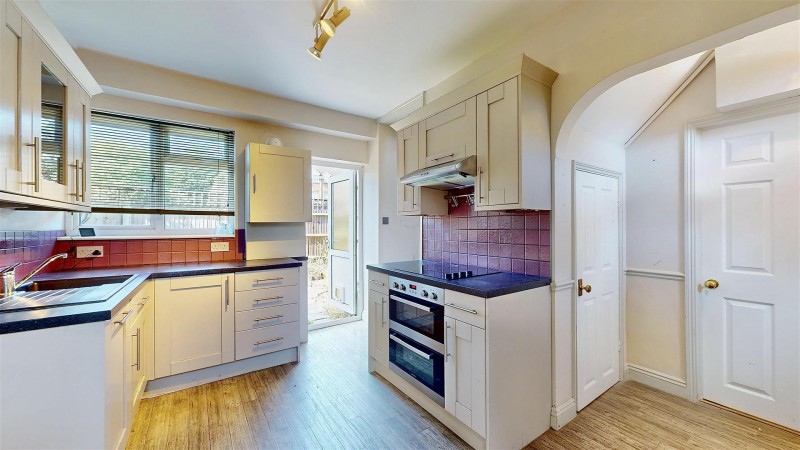 Images for Thornbury Road, Isleworth EAID:ajmanserapi BID:1