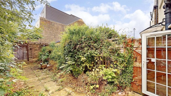 Images for Linkfield Road, Isleworth EAID:ajmanserapi BID:1