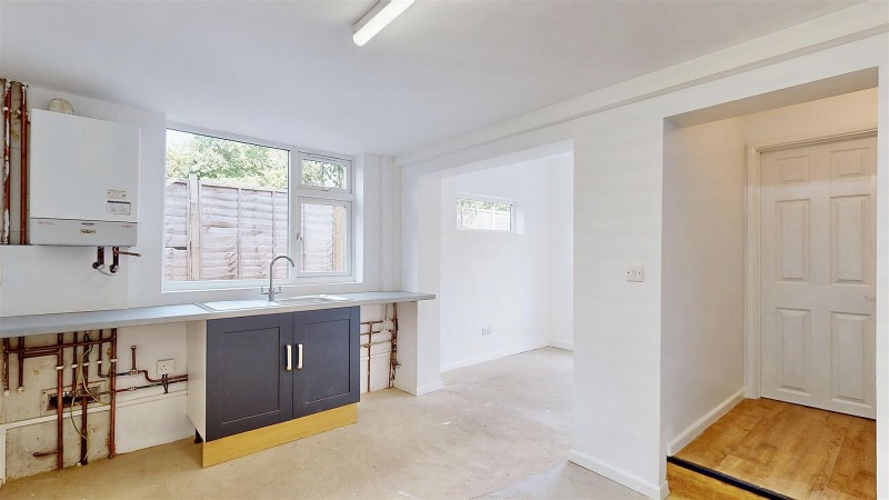 Images for Linkfield Road, Isleworth EAID:ajmanserapi BID:1