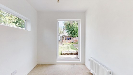 Images for Linkfield Road, Isleworth EAID:ajmanserapi BID:1