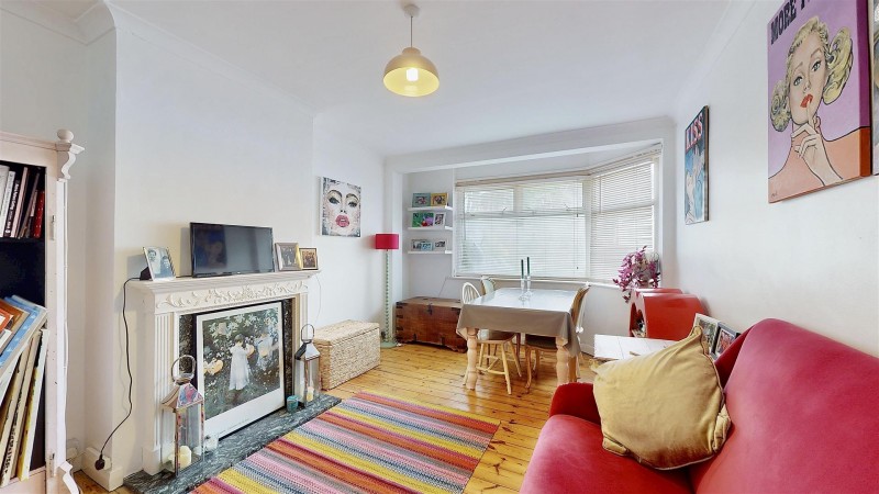 Images for Weston Gardens, ISLEWORTH EAID:ajmanserapi BID:1