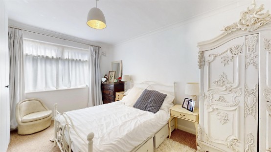 Images for Weston Gardens, ISLEWORTH EAID:ajmanserapi BID:1