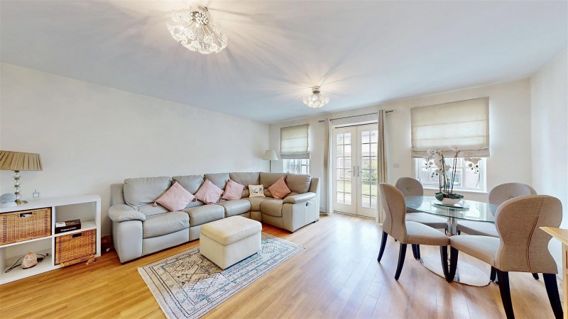 Images for County Gardens, Isleworth EAID:ajmanserapi BID:1