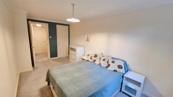 Images for Braddock Close, Isleworth EAID:ajmanserapi BID:1