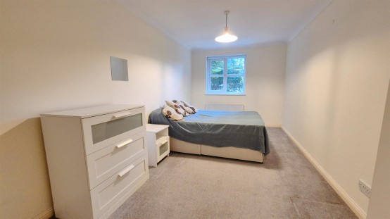 Images for Braddock Close, Isleworth EAID:ajmanserapi BID:1