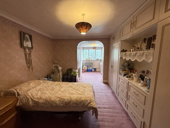 Images for Bath Road, Hounslow EAID:ajmanserapi BID:1