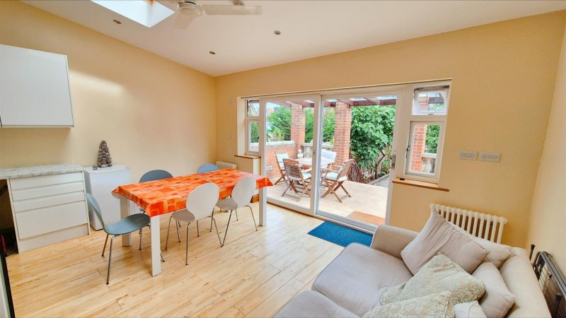 Images for Room 4 Taunton Avenue, Hounslow EAID:ajmanserapi BID:1