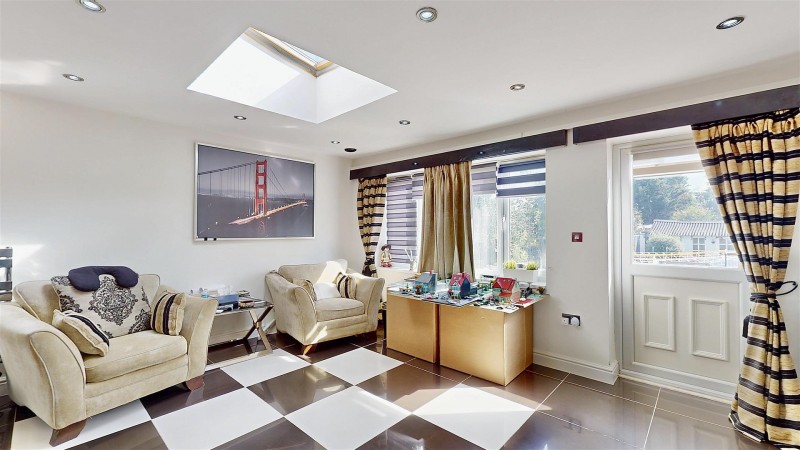 Images for Woodlands Road, Isleworth EAID:ajmanserapi BID:1