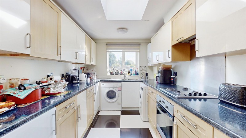 Images for Woodlands Road, Isleworth EAID:ajmanserapi BID:1