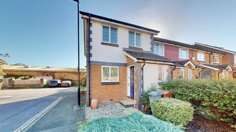 Images for Percheron Close, Isleworth EAID:ajmanserapi BID:1