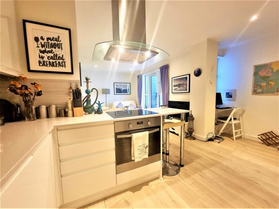 Images for Grove House, 76 Sidmouth Avenue EAID:ajmanserapi BID:2