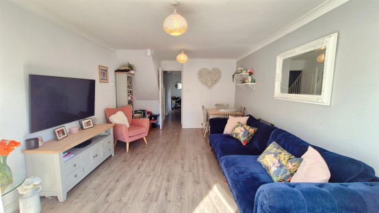 Images for Malting Way, Isleworth EAID:ajmanserapi BID:2